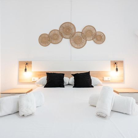 Bhost - Roca Castle Apartman Torremolinos Kültér fotó